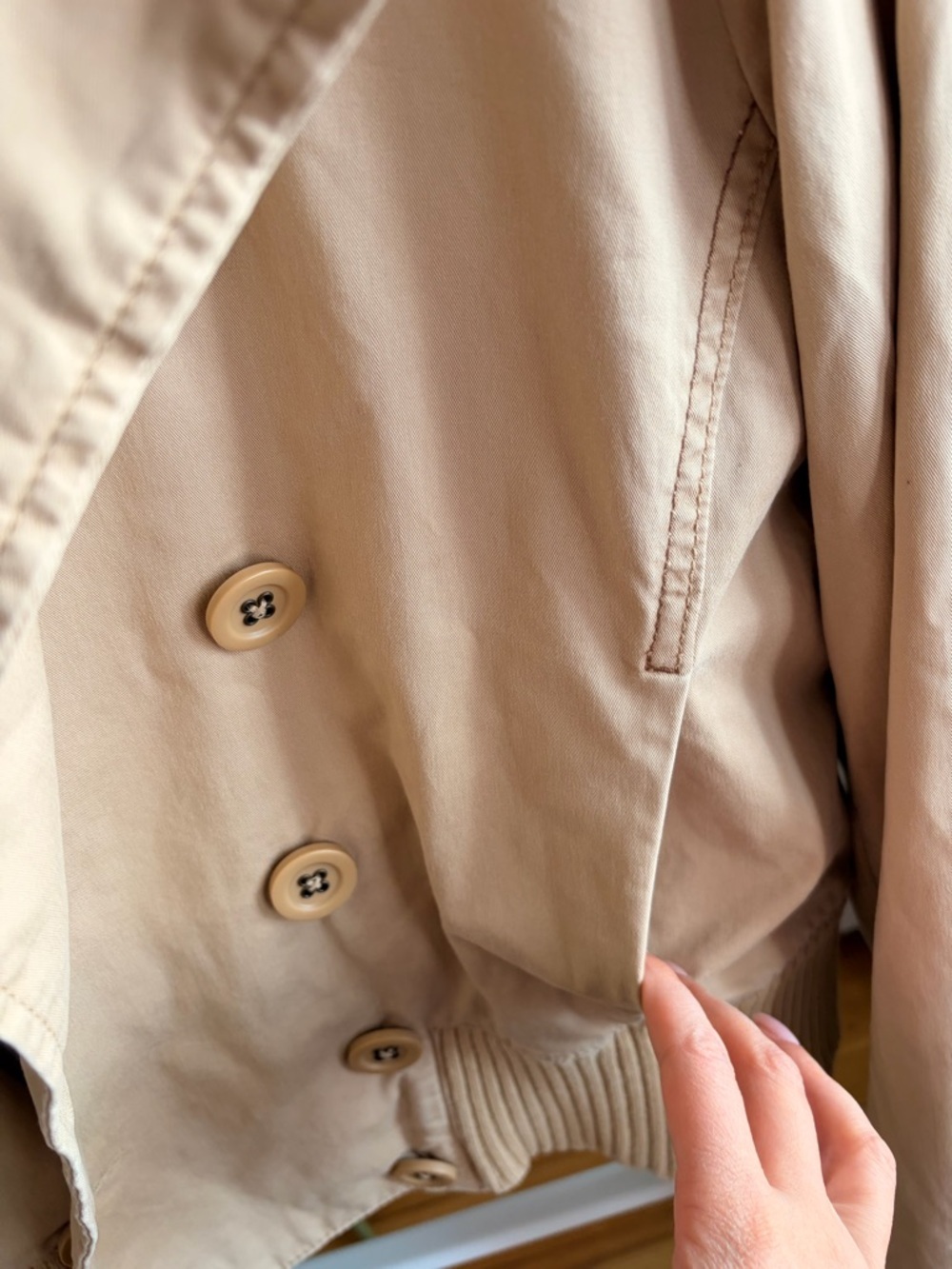 GAP Women's Beige Double-Breasted Trench Jacket - Picture 4 of 9